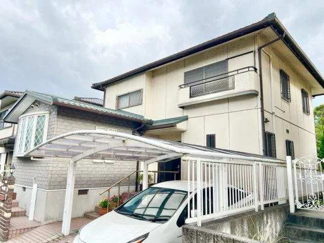 The interior is very clean! There is a spacious parking lot for 2 cars and a garden.