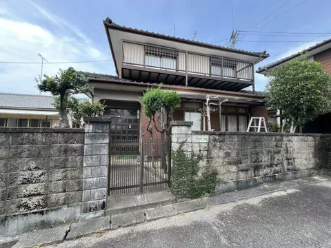 2F 5DK in Furujo-cho, Yatsushiro-city (Yatsushiro Sta.)

2.5 million yen