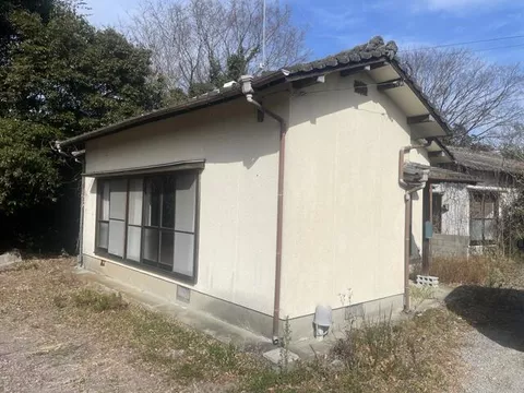 Nakatsu-city Oaza-Kaminyosui （Higashinakatsu station） Single-story building 4K

1.5 million yen