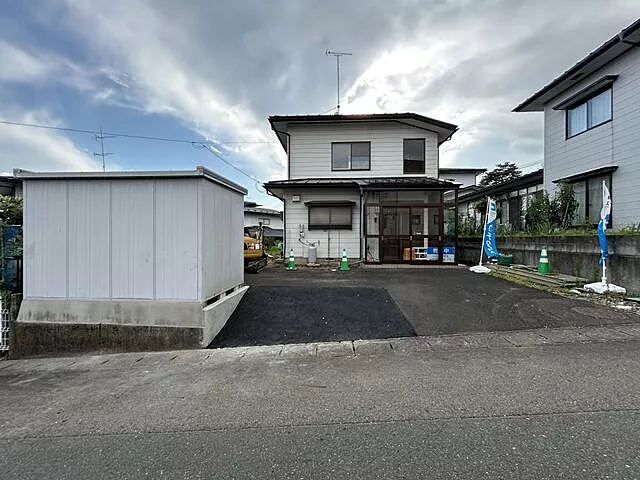 Used single-family home in Kitakami City, Uenocho 1-chome