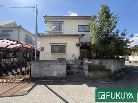 Kamimaki Town, Kitakatsuragi District, Takigawadai 1-chome (Oji Station) 2-story building 5LDK