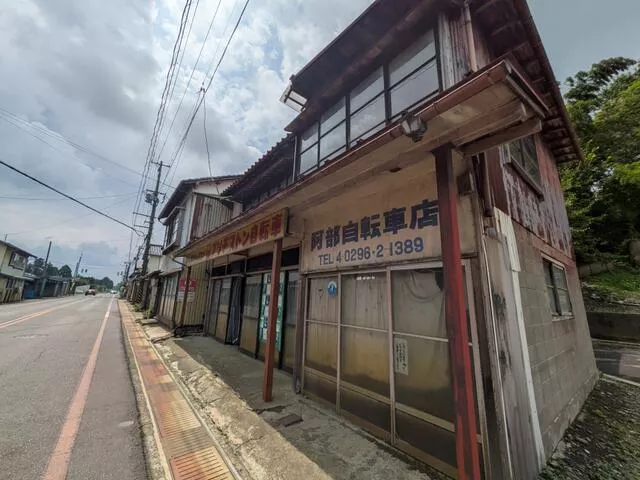 Niigata City, Akihabara Ward, Kusamizu Town 2-chome (Higashi-Niitsu Station) 2-story building 5LDK