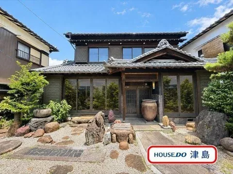 6 minutes on foot from Meitetsu Bus "Hasuikeguchi"