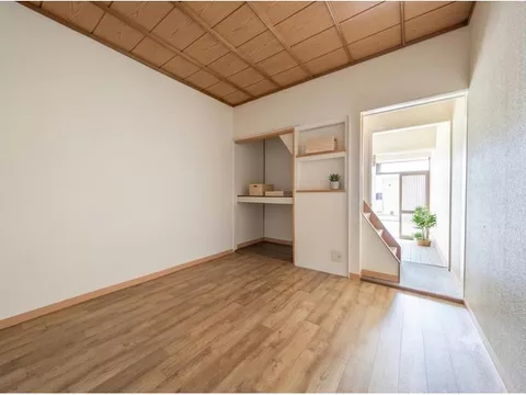 4,480,000 yen, history of new water facilities × all rooms Western-style! Convenient shopping south-facing two-story terrace