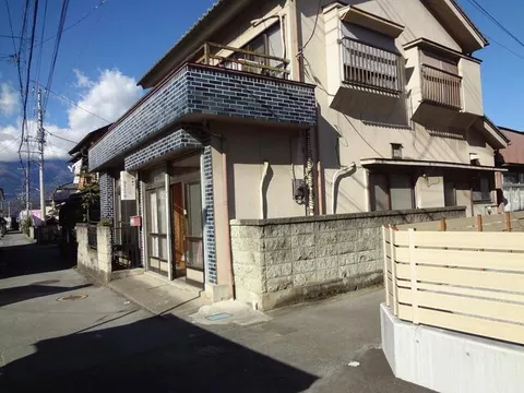 Ichikawa-Misato Town, Nishiyatsushiro District, Ichikawa-Odai (Ichikawa-Honmachi Station) 2-story building 8DK
