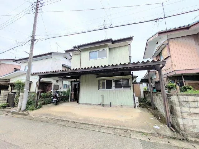 Koga City, Tanigai (Minamikurihashi Station) 2-story building 5DK