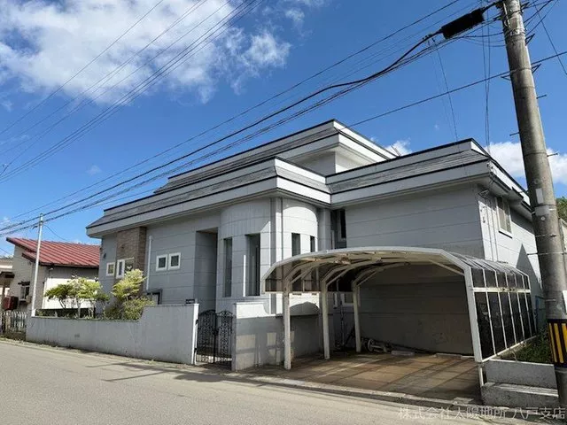 ■Taiyo Real Estate■≪Viewing reservations now accepted≫ "5LDK house with half basement in a quiet residential area"