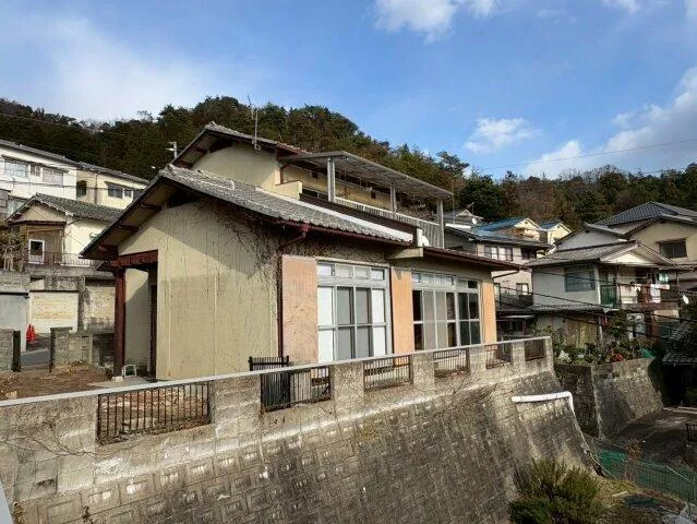 6DK, 2-story building, Kabe 6-chome, Asakita-ku, Hiroshima City (Kawato Homachigawa Station) - 3.8 million yen
