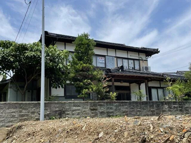 Karatsu City, Yobuko Town, Yobuko (Nishi-Karatsu Station) 2-story building 9DK