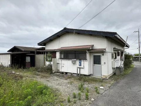 Kakogun Inami Town Kunioka (Toshiyama Station) Single-story building 3DK