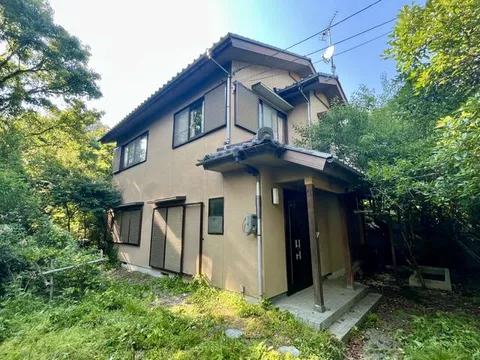 Takashima City, Makino-cho Onuma (Omi Nakasho Station) 2-story building 5LK