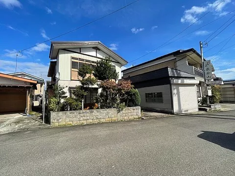 Used single-family home in Ugo Town, Nishi-Maonai