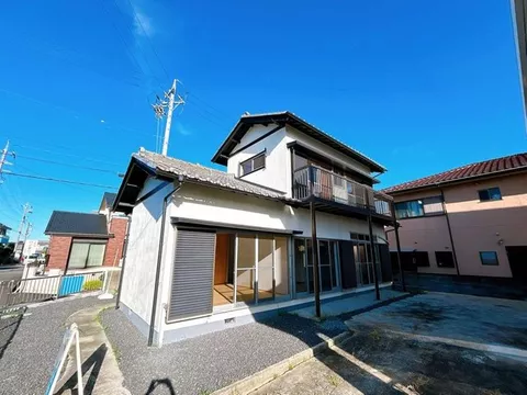 [Open House] Corner lot, all rooms facing south with good sunlight and ventilation. Seismic construction completed.