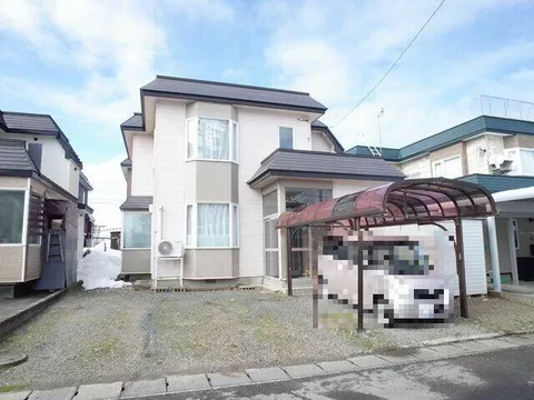 Aomori City, Jiyugaoka 1-chome (Koyanagi Station) 2-story building 4LDK