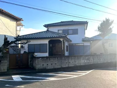 4LDK renovated detached house ♪ All-electric! Equipped with solar panels! Seismic retrofitting completed for peace of mind