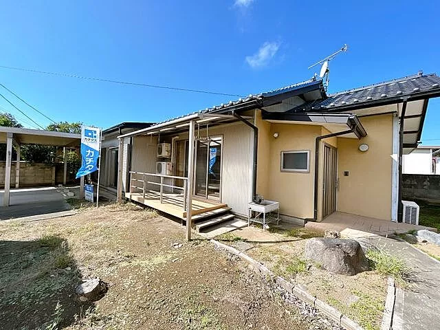 Used single-family home in Isesaki City, Sakai Shitamushi, single-family home