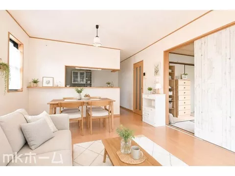Inquiries for materials are very welcome! We can also respond to viewings on the same day!