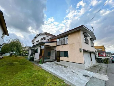 [Current sale until October 25] [Open house held]