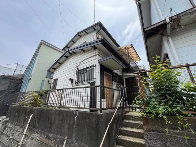 Konan Ward, Yokohama City, Kamiooka Higashi 3-chome (Kamiooka Station) 2-story building 5DK