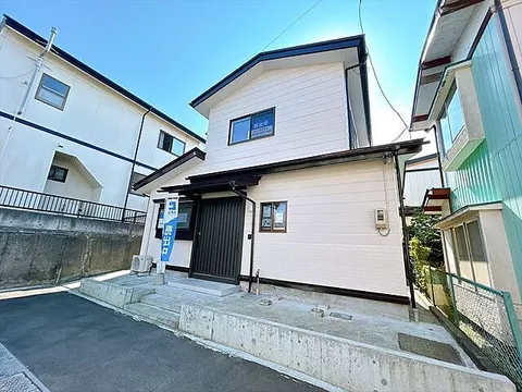 Used single-family home in Hachinohe City, Oaza Samecho, Aza Hankizawa
