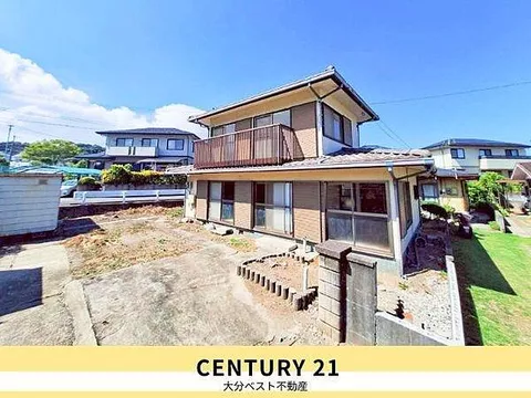Used single-family home in Masakado