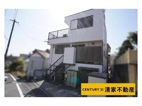 Convenient location about a 9-minute walk to Mizuno Station on the Meitetsu Seto Line for commuting and schooling!