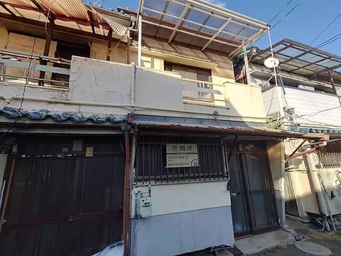 Used terrace house Matsubara City Kitashinmachi 4-chome Used terrace