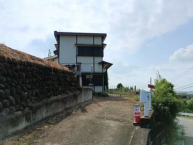 Used single-family home with a good view, beautiful night scenery in Takahama Town used house