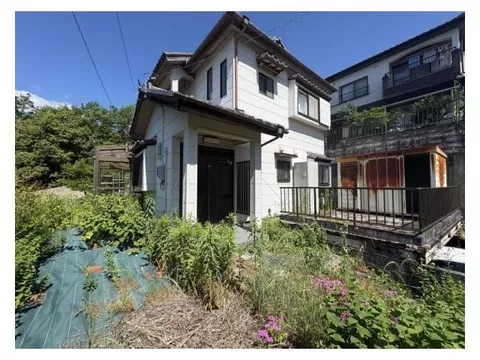 ◆Solar power generation◆All-electric◆Sunroom◆Parking for 2 cars◆Good sunlight exposure◆Japanese-style room◆South-facing◆