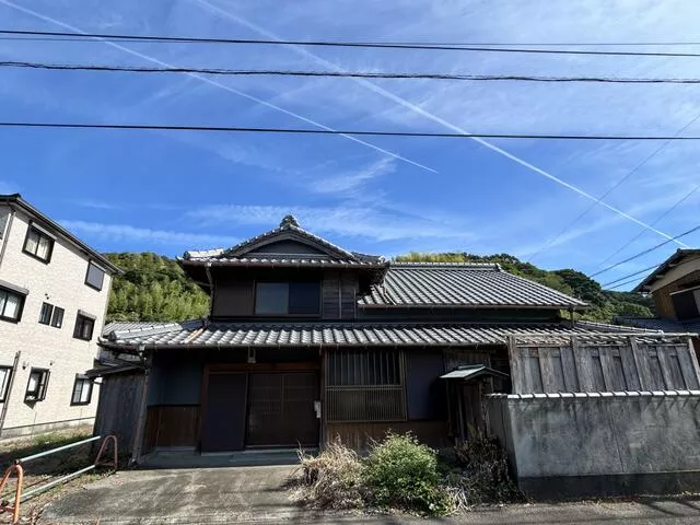 Anan City, Ogata Town (Awa-Tachibana Station) 2-story building 4SDK
