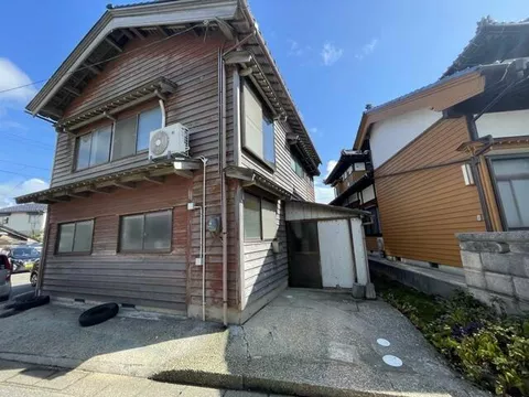Hakui County, Shika Town, Takahama Town 2-story 4DK - Image 1