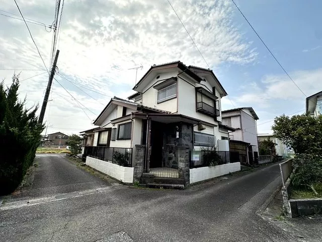 A town close to both nature and living♪ Abundant rooms for a lifestyle that suits you
