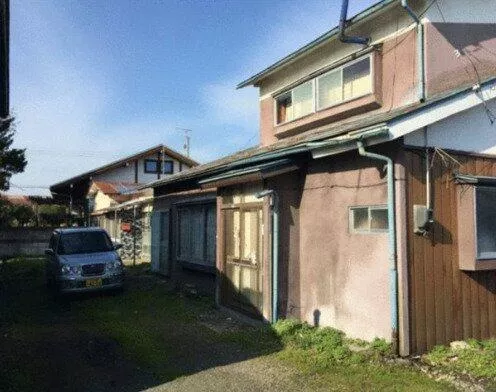 Towada-shi, Towada Nishijuichibancho (Hachinohe Sta.) 2F 4DK

2,980,000 yen