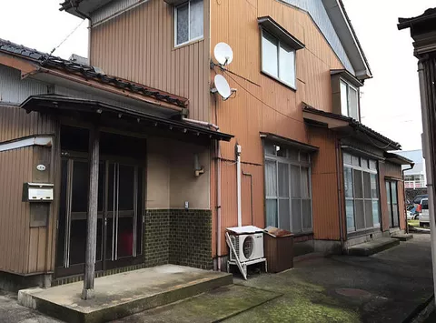 Uozu City, Tomodachi 2-story 5DK