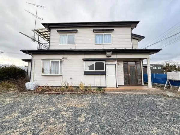 Oirase-cho, Kamikita-gun, Akedo (Shimoda Sta.) 2F 5SLDK

5SLDK 9.8 million yen