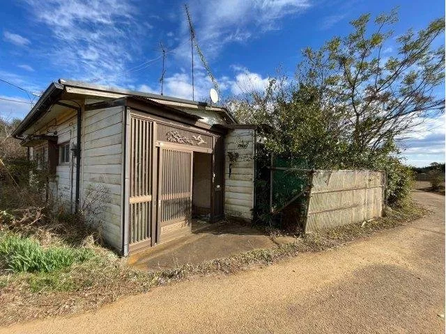 Excellent access to Narita Airport◎ Spacious 86 tsubo lot♪ Single-story 3DK with garage♪