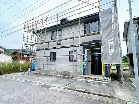 Used single-family home in Nakaniikawa-gun Tateyama Town Iwakuraji