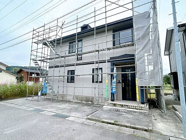 Used single-family home in Nakaniikawa-gun Tateyama Town Iwakuraji