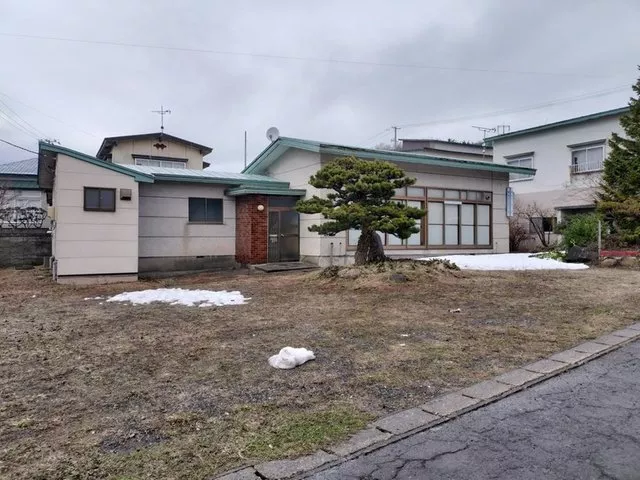 Oaza Akaishimachi, Unamehara (Mutsu Akaishi Station) 2 million yen