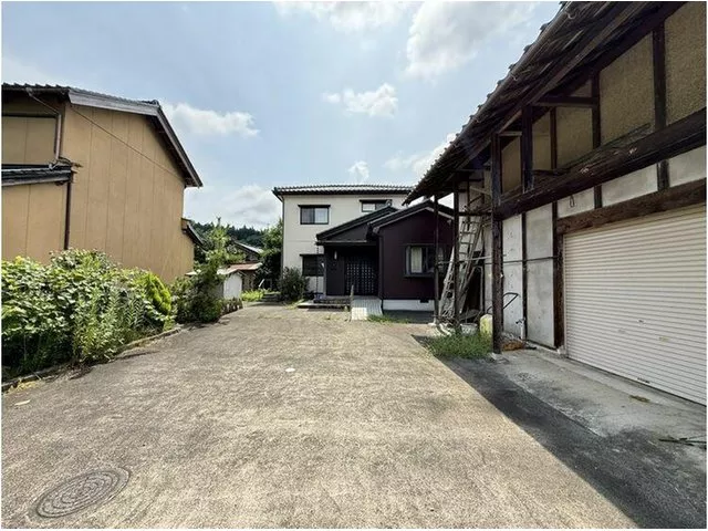 A tranquil area with expansive rural scenery! Spacious 5DK, ready for immediate occupancy☆