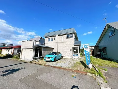 Used single-family home in Mutsu City, Kamikawacho