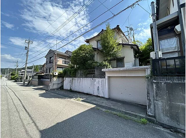 Used single-family home in Tagami Shinmachi, Kanazawa.