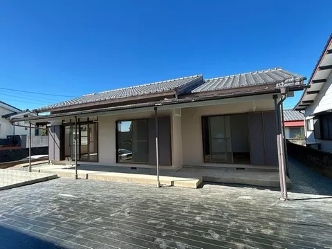 [Open House Held] Interior and exterior renovation planned / Single-story / Garden space available / Quiet residential area /