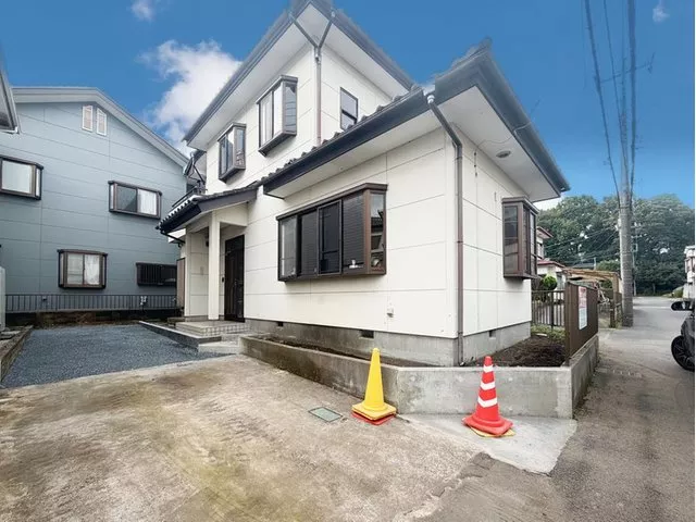 【Undergoing interior and exterior renovation】 All water facilities are newly replaced, achieving a home for around 30,000 yen per month