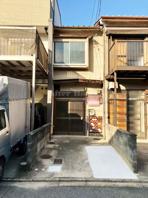 Ukyo Ward, Kyoto City, Nishikyogoku Shimosawacho (Nishioji Station) 2-story building 3K