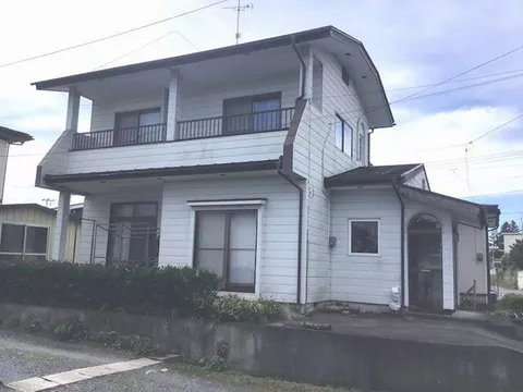 ■ Close to Hachinohe Station, supermarkets, banks, etc., a convenient residential area for living!