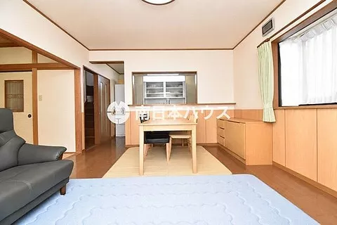 Used single-family home Sakanoue 1-chome Used house - Image 2