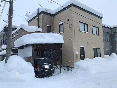 Used single-family home, JR Ou Main Line Aomori Station, 15 minutes by bus, 4 minutes on foot from Kanazawa.