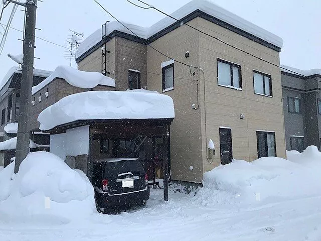 Used single-family home, JR Ou Main Line Aomori Station, 15 minutes by bus, 4 minutes on foot from Kanazawa.