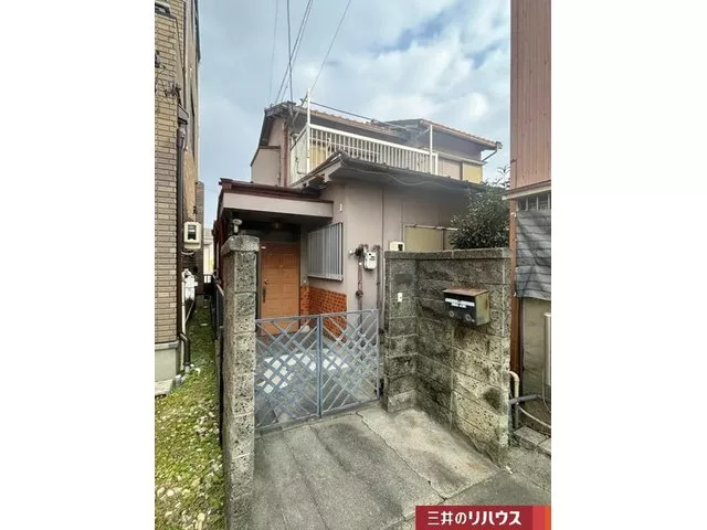9.8 million yen for Shin-Moriyama (Shin-Moriyama Station)